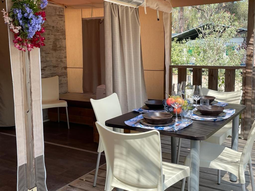 Camping I Melograni Marina Di Bibbona Exteriér fotografie